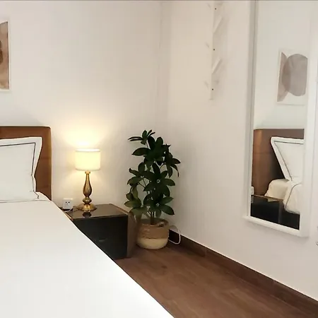 Rose Garden House Апартаменты