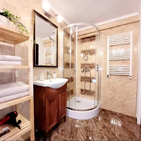 Apartment Rose Garden House Bucharest