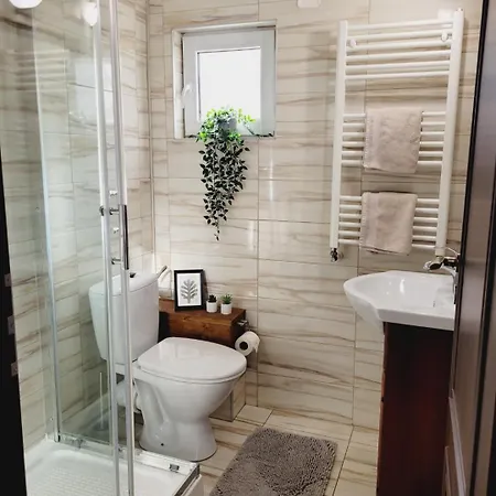 Apartment Rose Garden House